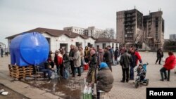 Мариуполь: очередь за водой 